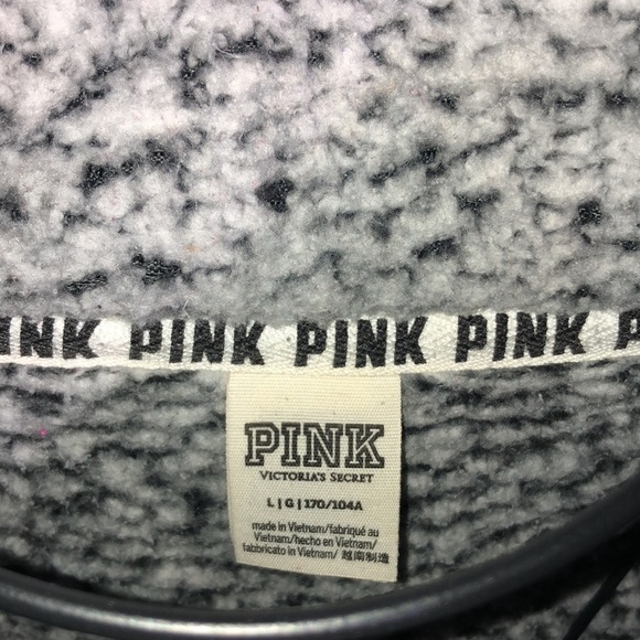 Victoria’s Secret pink Sherpa zip up sweatshirt gray and black size large​​ - Picture 4 of 5